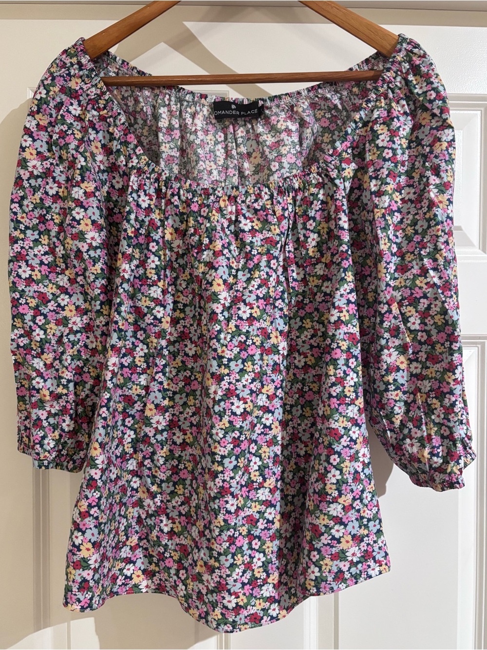 Pomander Place Brooks Ditsy Floral Blouse - Picture 4 of 7